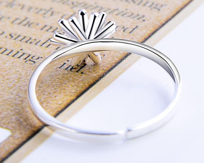 FLOWER RING - STERLING SILVER