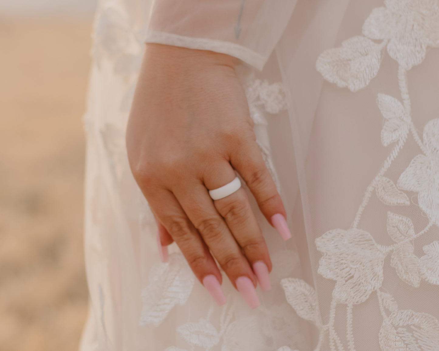 WHITE SILICONE RING