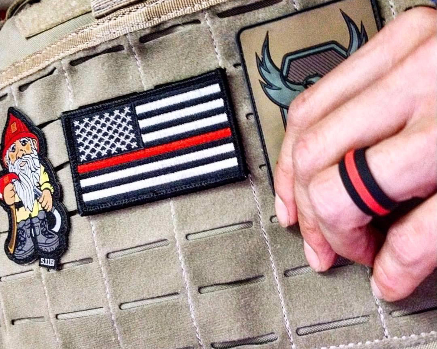 THIN RED LINE SILICONE RING